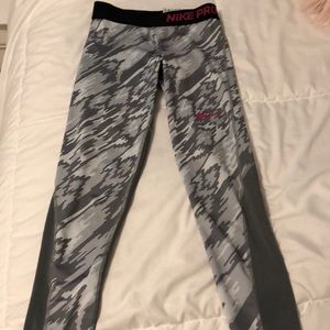 Nike Pro Capri Leggings